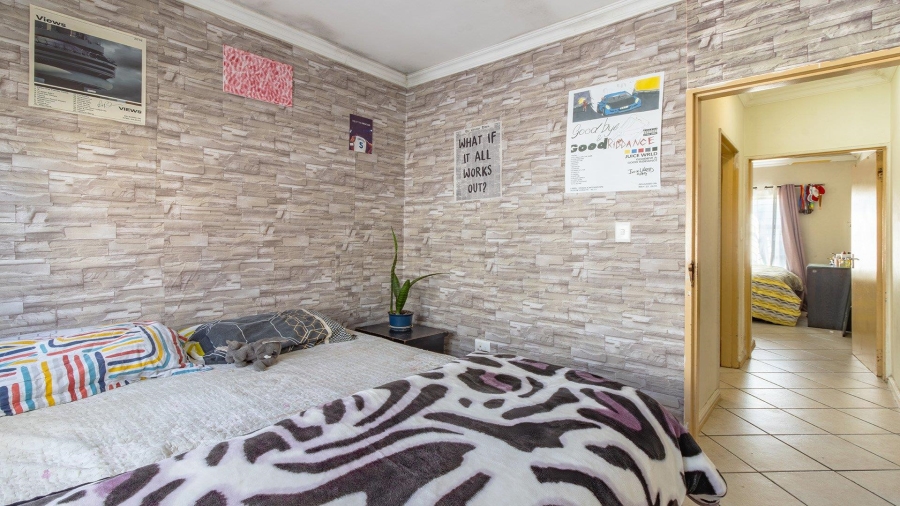2 Bedroom Property for Sale in Klipkop Western Cape